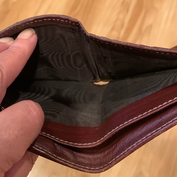 GUCCI VINTAGE Men’s Awesome Vintage Bi-Fold wallet - Picture 6 of 11